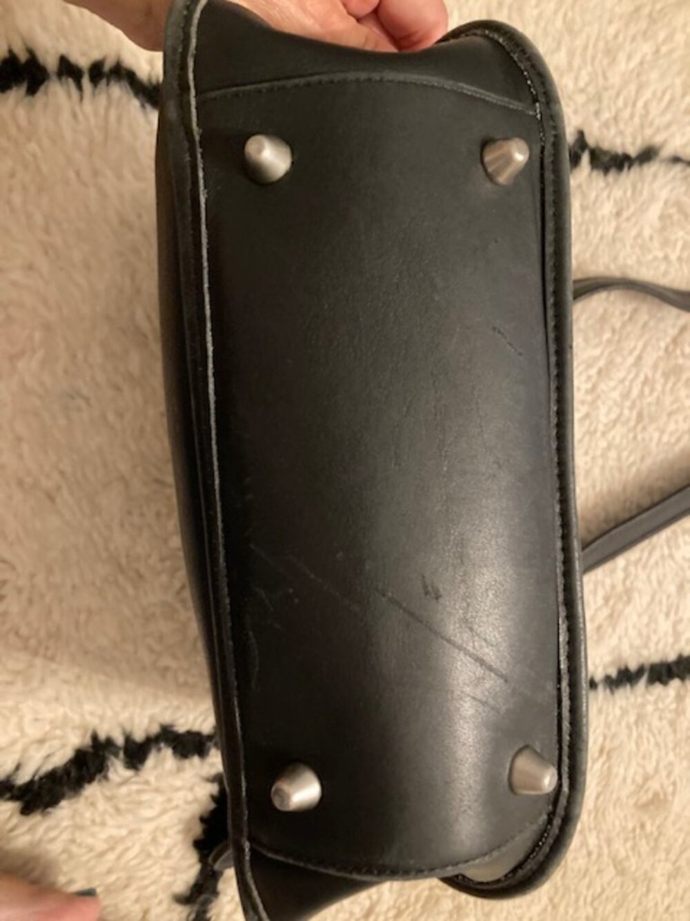 Vintage Coach Black Leather Shoulder Bag - Picture 3 of 8